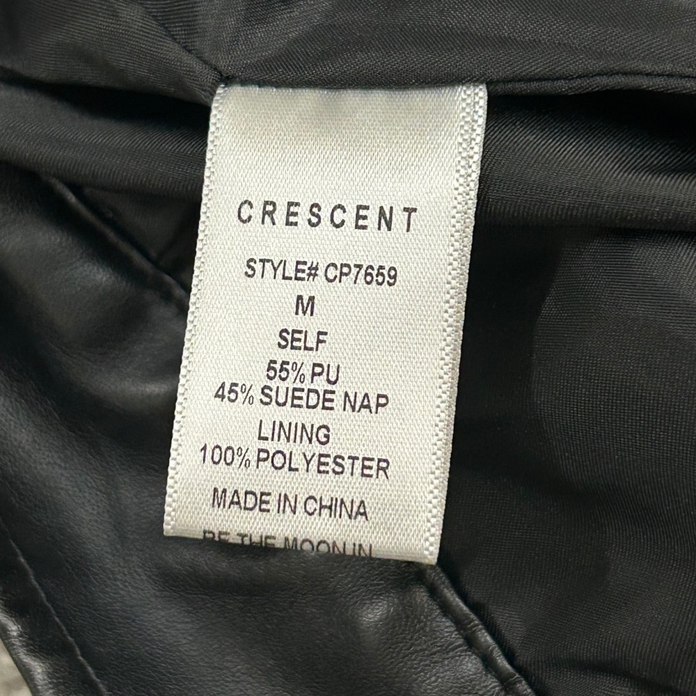 Crescent Faux Leather Shorts Size Medium Black Pleated High Waisted CP7659 - Picture 4 of 7